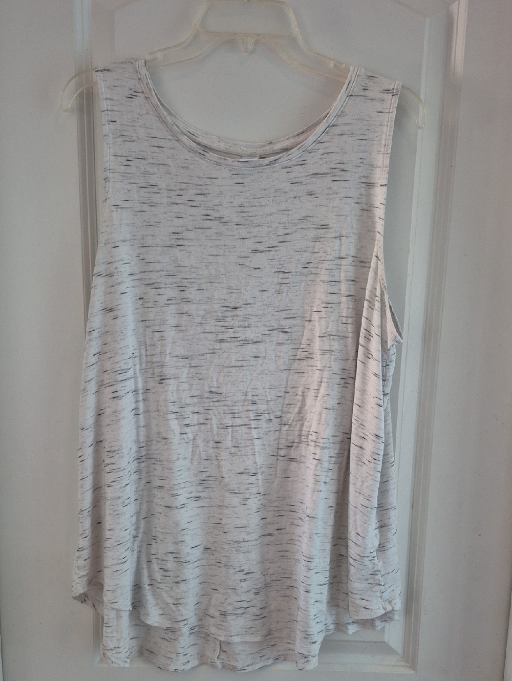 Old Navy White Heathered Scoop Neck Tank Top